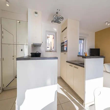 Apartment Modern Coastal Penthouse Stay, Cleaning Included Middelkerke